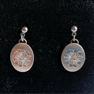 Handcrafted Pewter Daisy Earrings